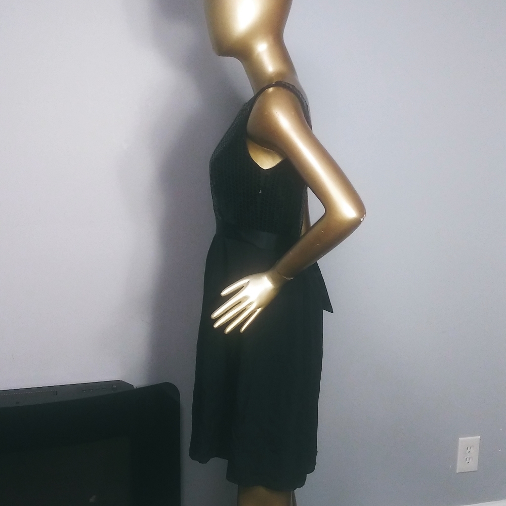 Thorn sequins silk open back black dress - Picture 4 of 8